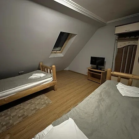 хостел-готель кремзлик Hostel Yasinya