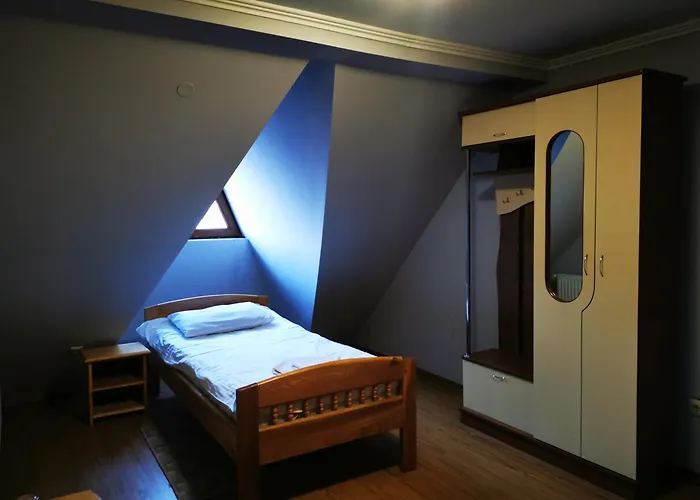 Hostel хостел-готель кремзлик Yasinya