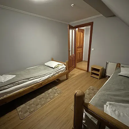 хостел-готель кремзлик Hostel Jassinja